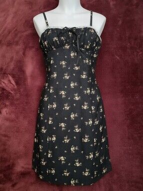 UKNOWN SOURCE BLACK FLORAL MINI SLIP DRESS